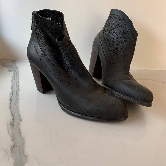UGG Nubuck laser cut booties - Picture 10 of 11